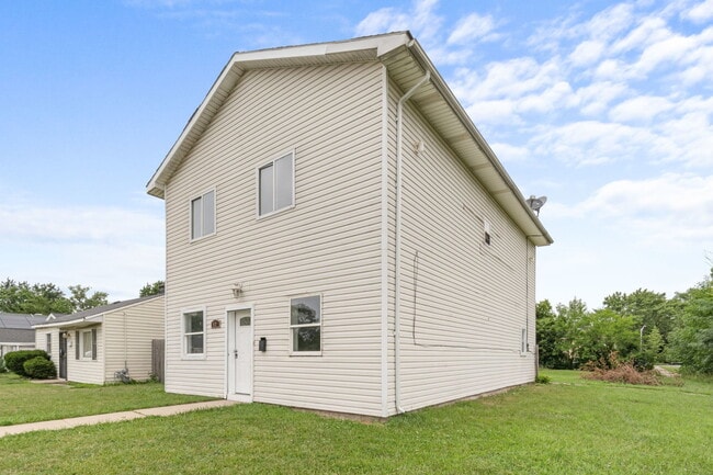Building Photo - 43 E 145th St