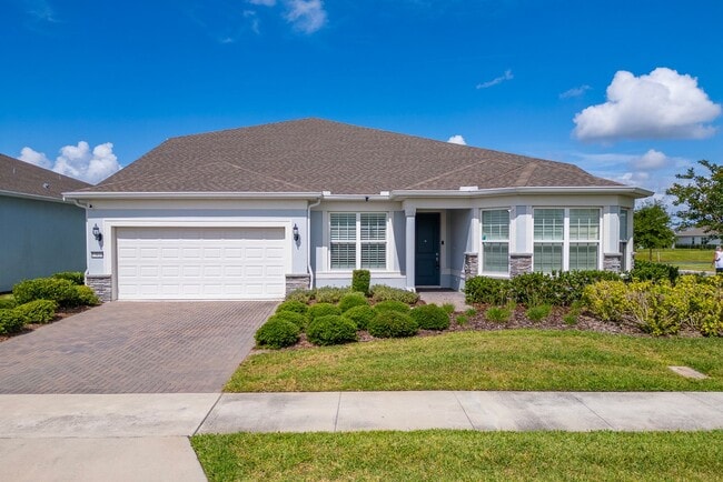 Immaculate Executive Home in Isles of Lake Nona - Immaculate Executive Home in Isles of Lake Nona