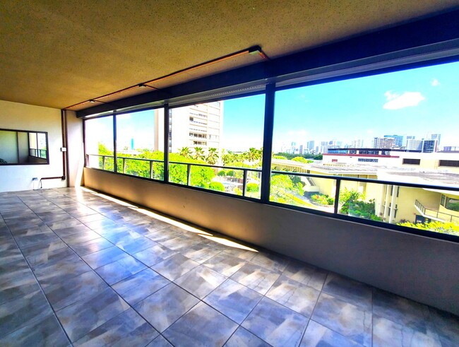 Foto del edificio - 1 bed, 1bath, 1 parking in Great Location!