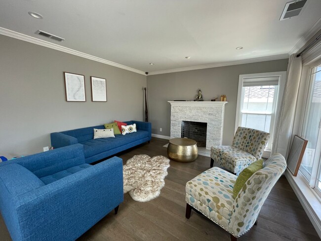 Building Photo - Millbrae - Beautifully Updated Home