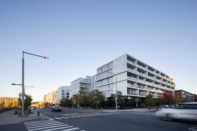 Photo du bâtiment - MILHAUS Condo