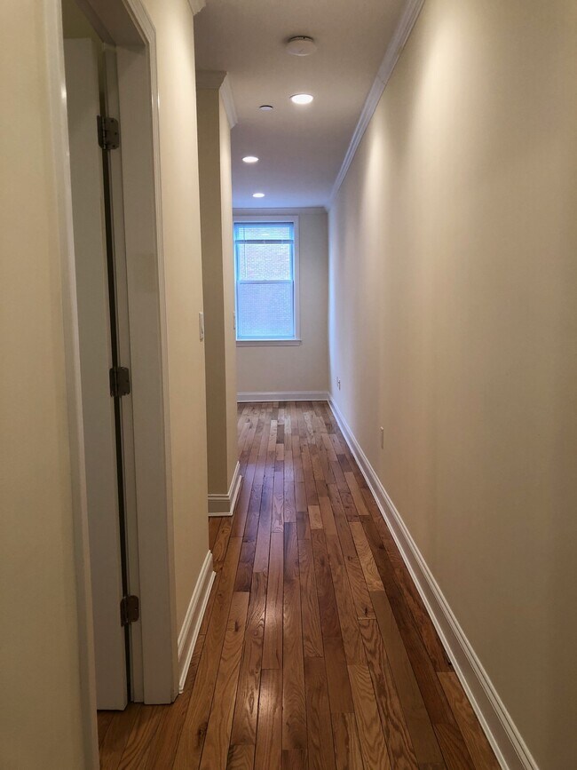 Building Photo - 49 Walker St