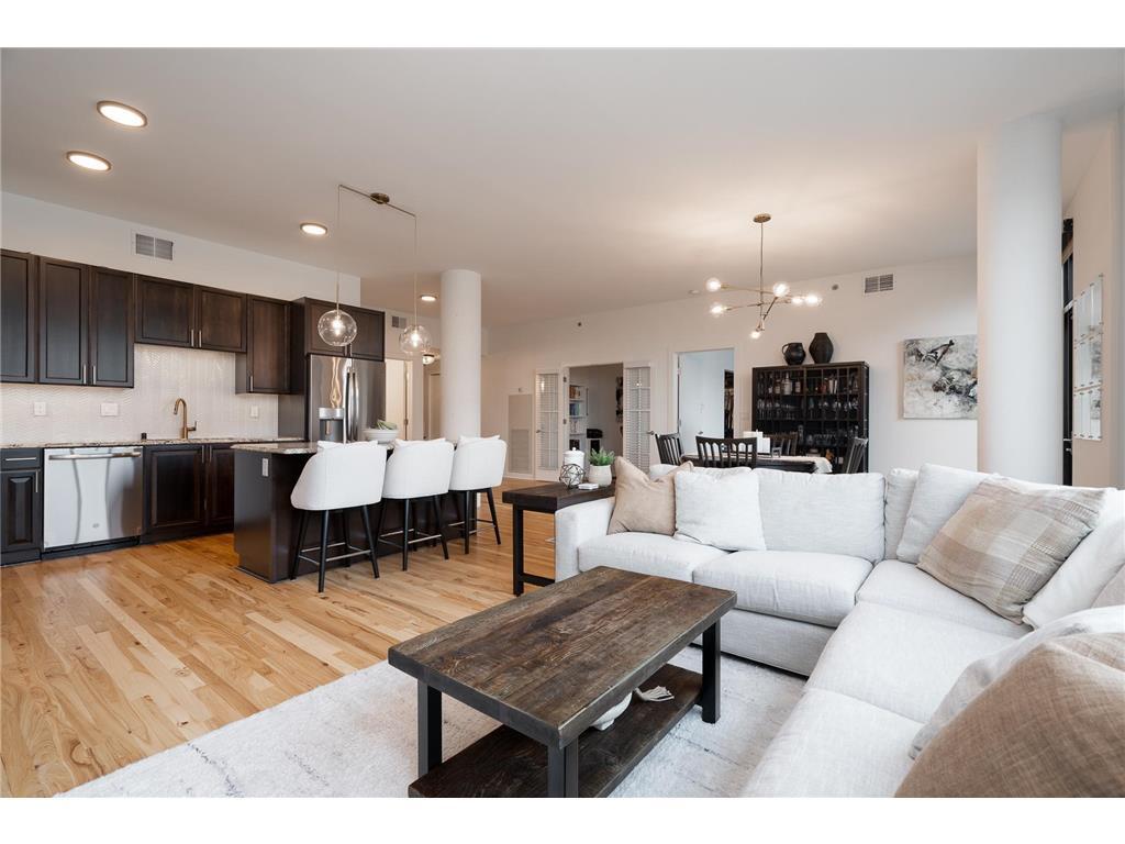 1240 S 2nd St Unit 812, Minneapolis, MN 55415 Apartment for Rent in