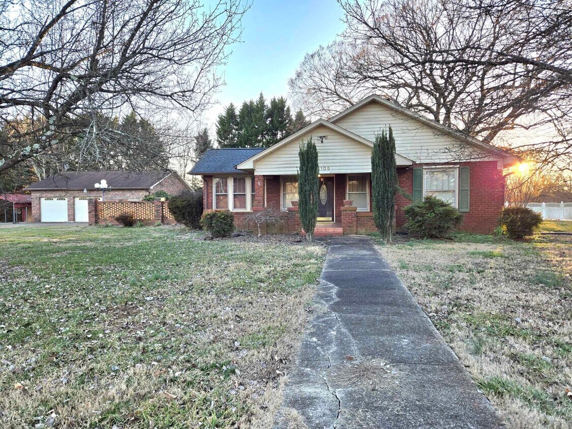 Primary Photo - 4105 Section House Rd