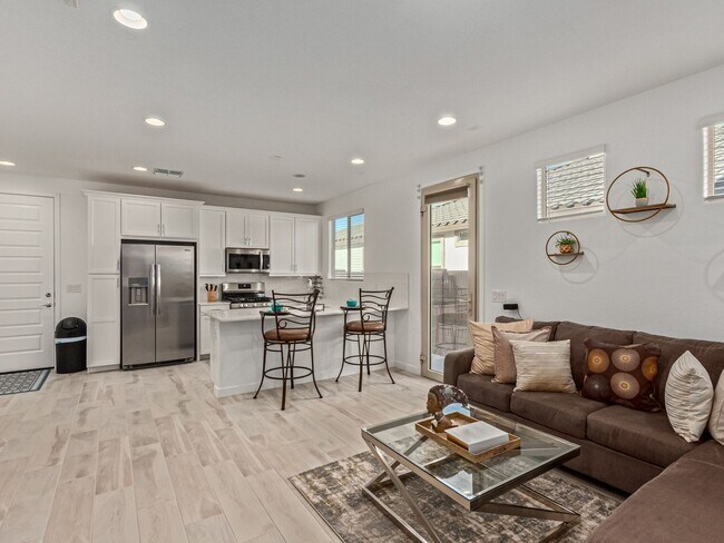 Foto del edificio - 1 Bedroom Single Family Mother-In-Law Suit...