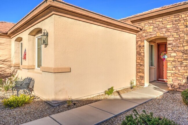 Building Photo - 2554 Braehead Ln