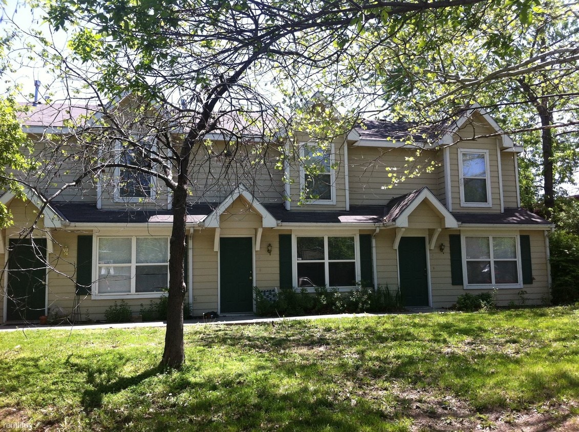 Primary Photo - 1 br, 1 bath Townhome - 640 Arkansas