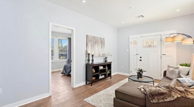 Foto del edificio - 2425 Allen St
