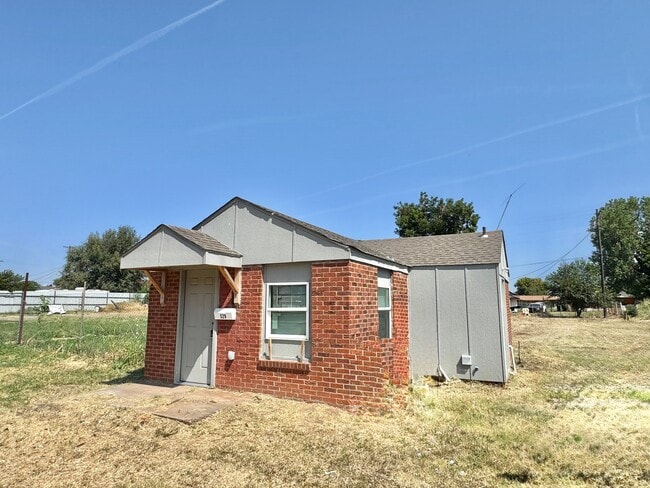 Photo - 529 SE 15th St (Oklahoma City, OK) House