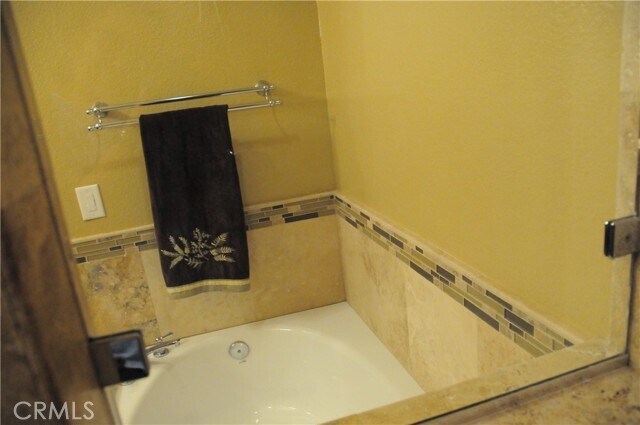 Foto del edificio - 703 Via Presa