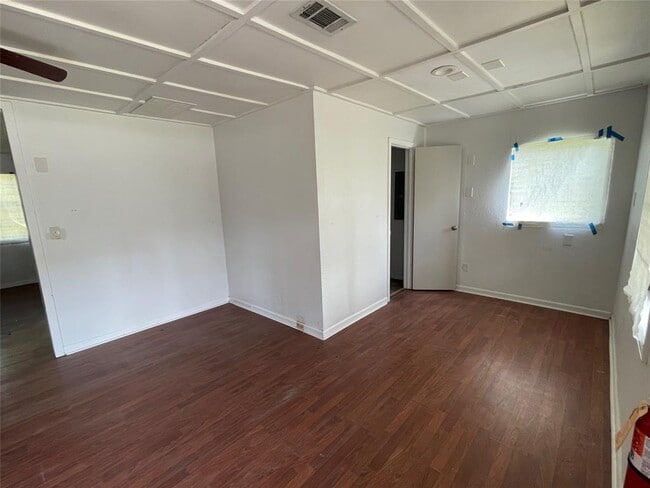 Building Photo - 10685 FM 1484 Rd