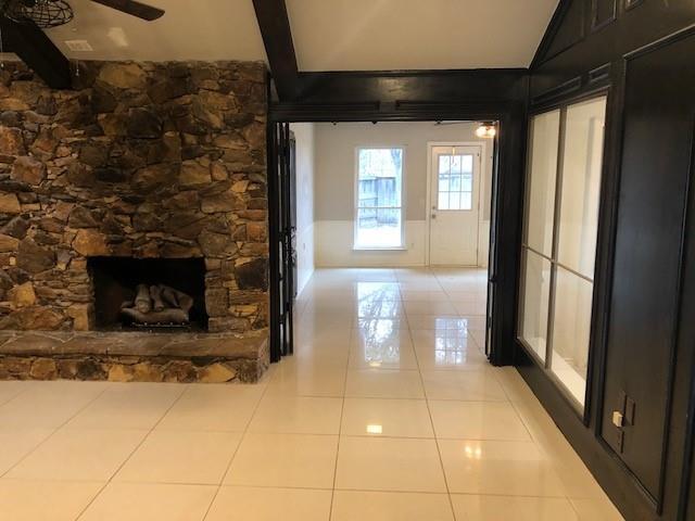 Foto del edificio - 1817 Knob Hill Dr