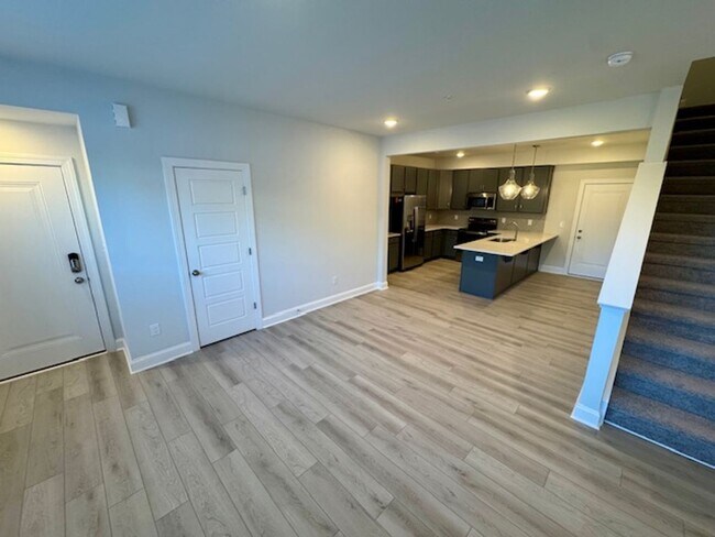 Foto del edificio - Modern Elegance in Prime North Raleigh!