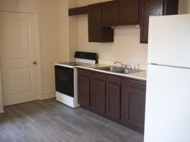 Foto del edificio - 230 Ridge Ave