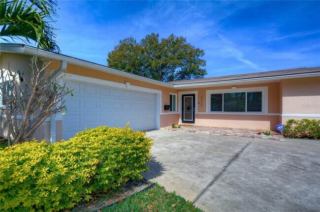 Foto del edificio - 2645 63rd Ave S