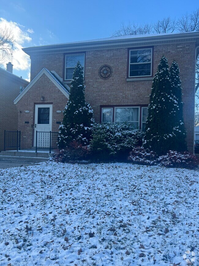 Highland View Apartments for Rent Wauwatosa, WI 2 Rentals