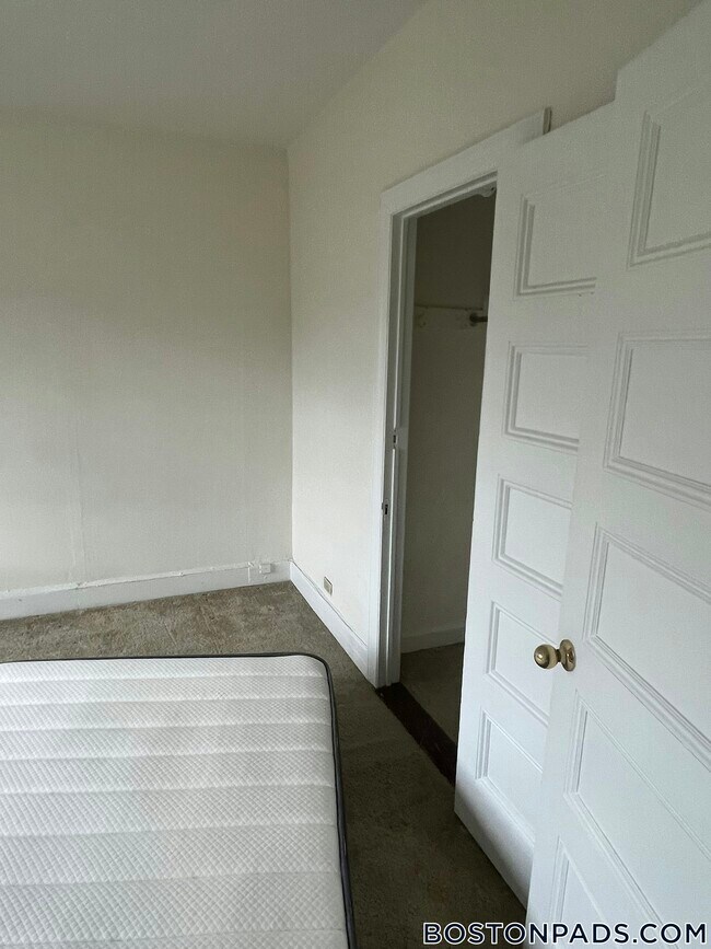 Foto del edificio - 1223 Beacon St