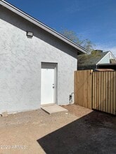 Building Photo - 1759 W Hadley St