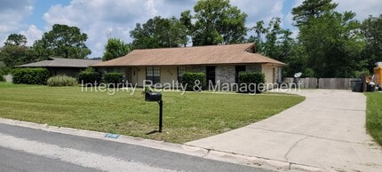 Building Photo - 230 Foxridge Rd