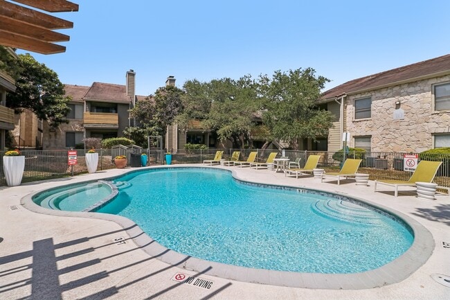 Building Photo - Turtle Creek Vista Apartments