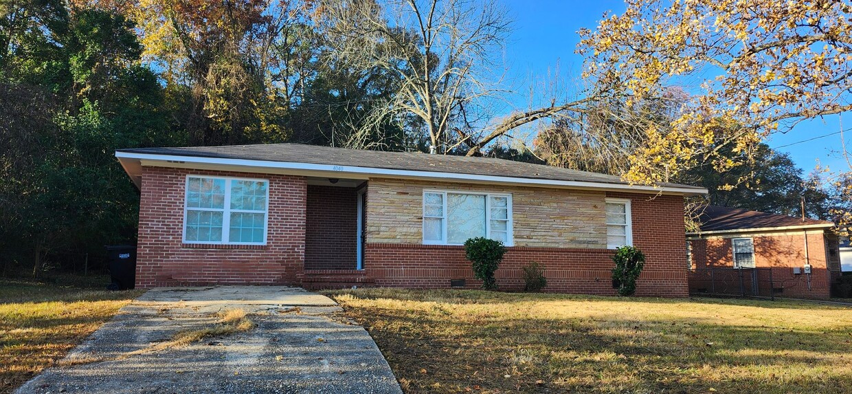 Foto principal - 3 Bedroom Home in Columbus, GA