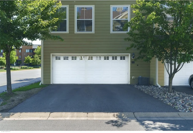 Foto del edificio - 4 br, 3.5 bath Townhome - 10264 Bleeker St...