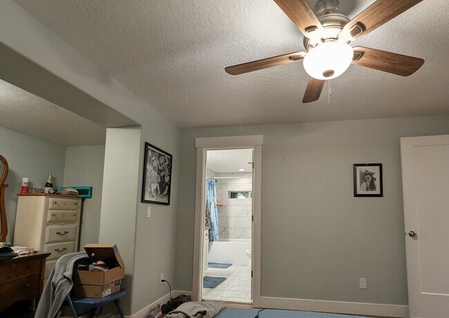 Foto del edificio - 613 E 8800 S