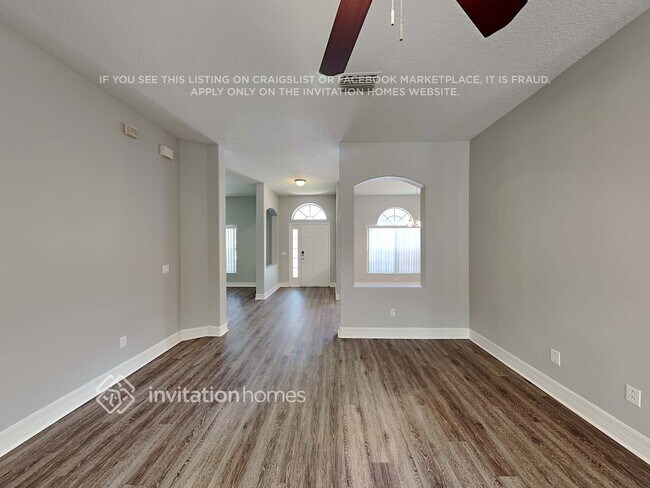 Building Photo - 8601 Herons Cove Pl