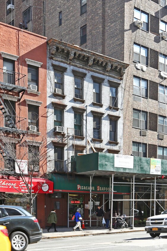 Building Photo - 940 1st Ave