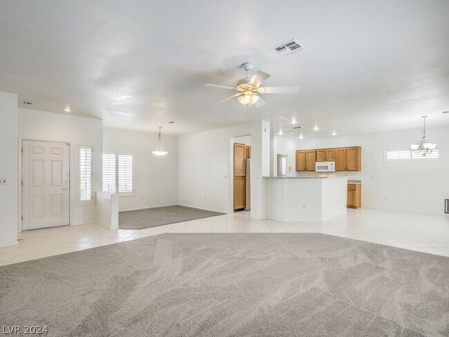 Foto del edificio - 1652 Wellington Springs Ave