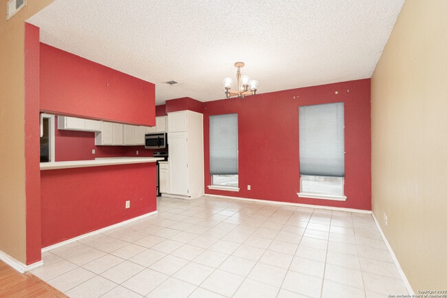 Building Photo - 2303 Stoney Trail Cir