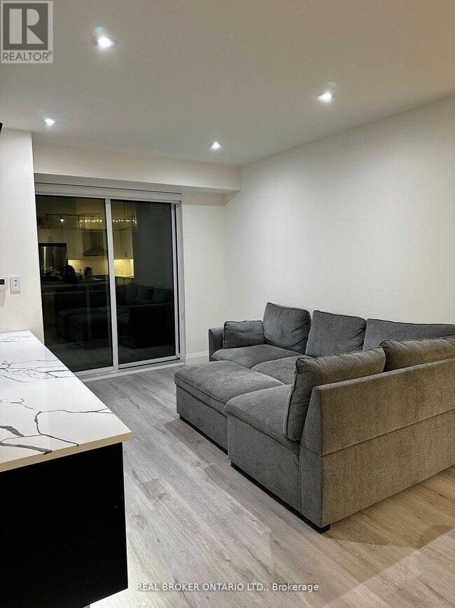 Building Photo - 58 Lakeside Ter