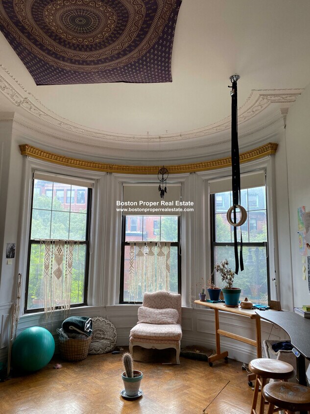 Foto principal - 464 Beacon St