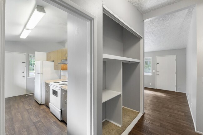 Foto del edificio - 12769 Lala Cove Ln SE