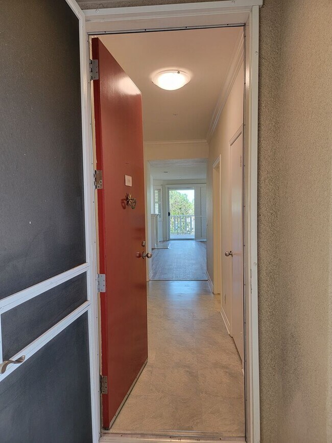 Building Photo - GEM IN THE VILLAGE- COX CABLE and WIFI INCLUDED IN THE RENT!