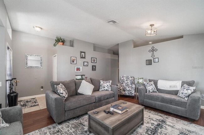 Building Photo - 11525 Misty Isle Ln