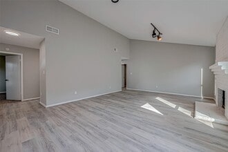 Building Photo - 12802 Sunset Dune Dr