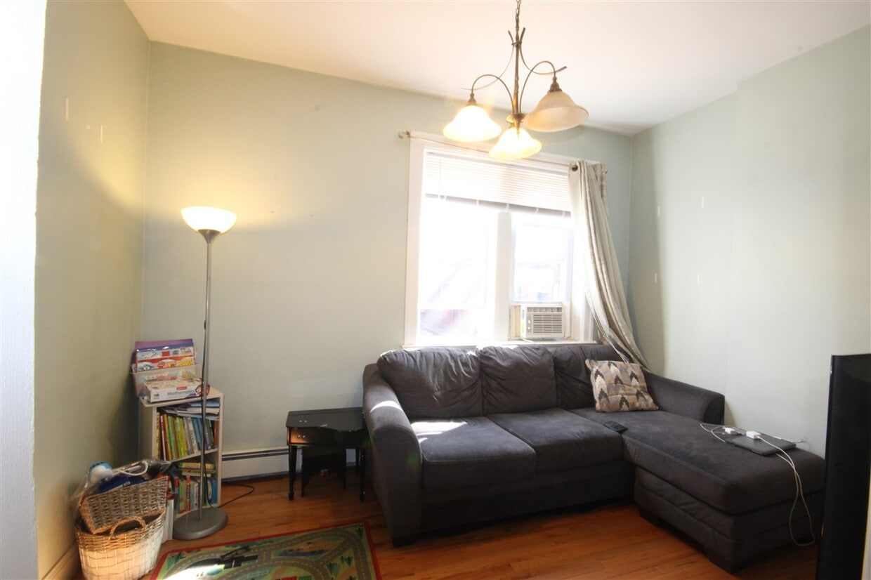 Primary Photo - 1213 Bergenline Ave