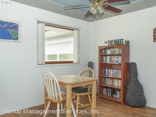Foto del edificio - 3 br, 1 bath House - 4540 SE 113th Ave