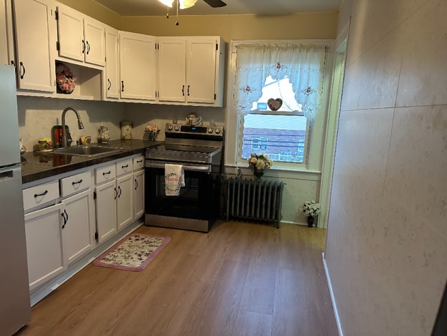 Foto del edificio - 269 N 1st Ave