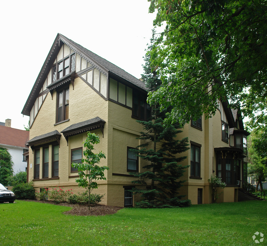 Primary Photo - Washington Street Apartment Homes