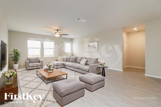 Foto del edificio - 13124 Thyme Wy