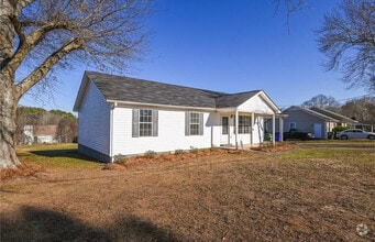 Building Photo - 608 Lakeview Dr