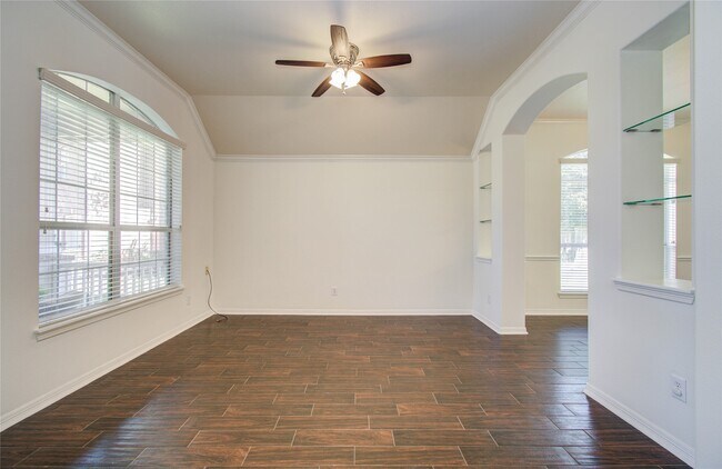 Building Photo - 10714 Barker Lake