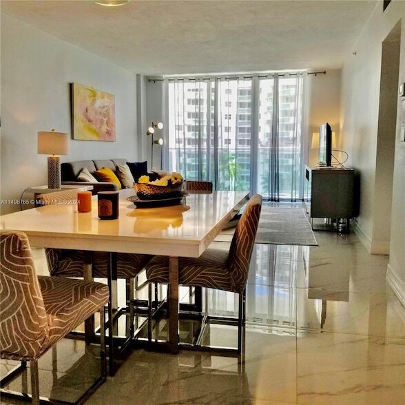 Building Photo - 3000 S Ocean Drive Unit 510