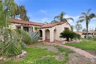 Building Photo - 25839 Mission Rd