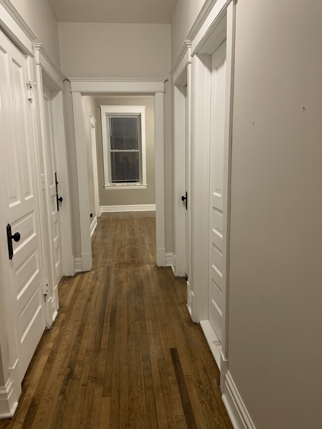 Foto del edificio - 1218 Ridgeland Ave