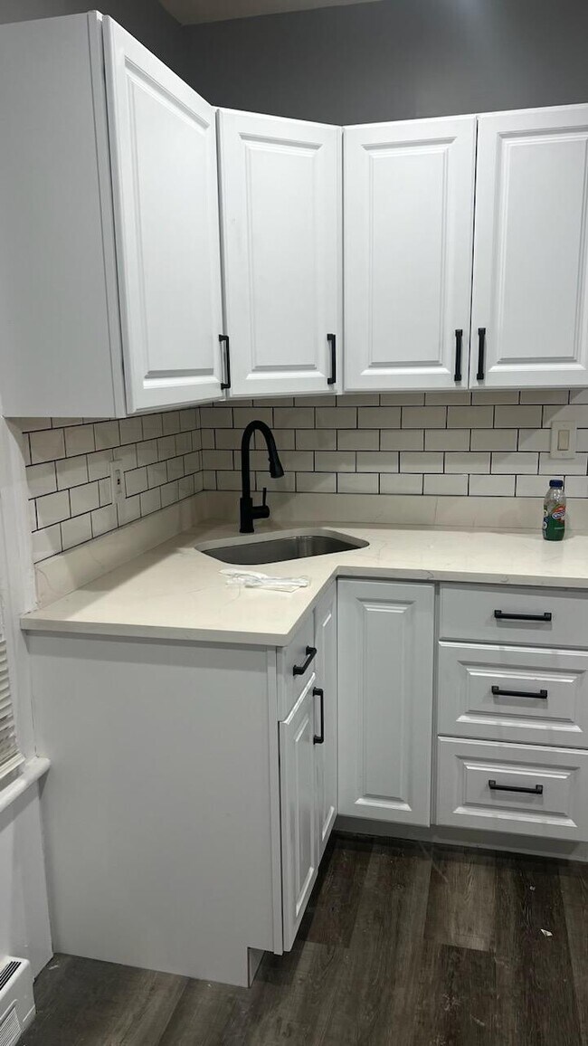 Kitchen - 1851 Central Ave