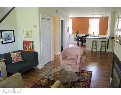 Building Photo - 339 K St