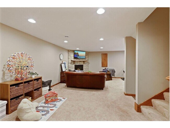 Building Photo - 5 br, 4 bath House - 6xx Kayla Lane